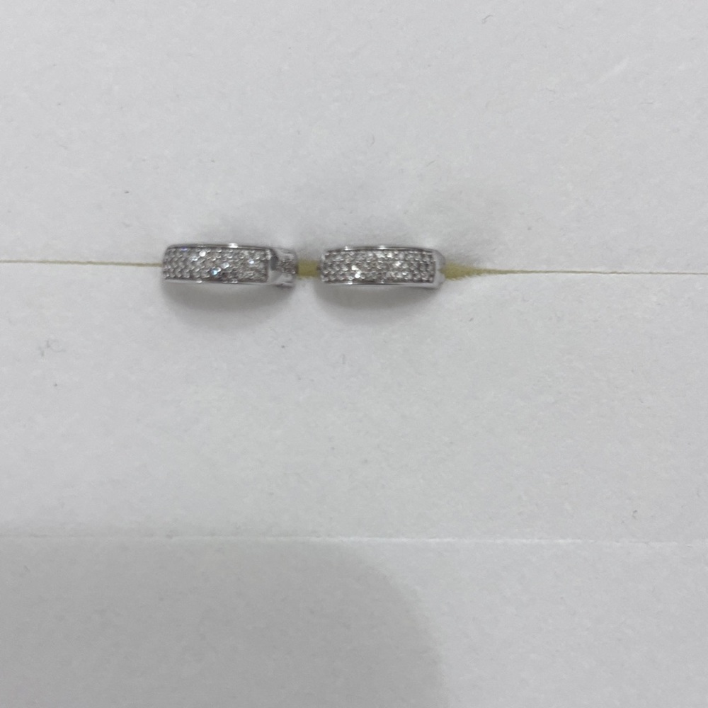 💎Mejuri Bold pavé Diamond Huggie Hoop Earrings 14k white gold - Picture 5 of 8